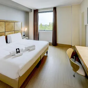 3* Otel Fiera
